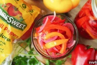 How to Make Tangy Pickled Bell Peppers at Home