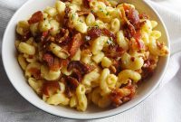 Homemade Creamy Bacon Mac and Cheese