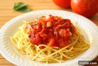 15-Minute Fresh Basil Tomato Sauce Recipe