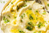 Creamy Roasted Garlic Mashed Potatoes