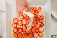 No Bake Strawberry Cheesecake Squares Recipe