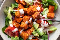 Juicy Buffalo Chicken and Avocado Salad Recipe