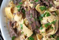 Slow Cooker Beef and Noodles Recipe