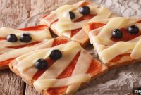 Halloween Treat Recipes and Party Food Tips