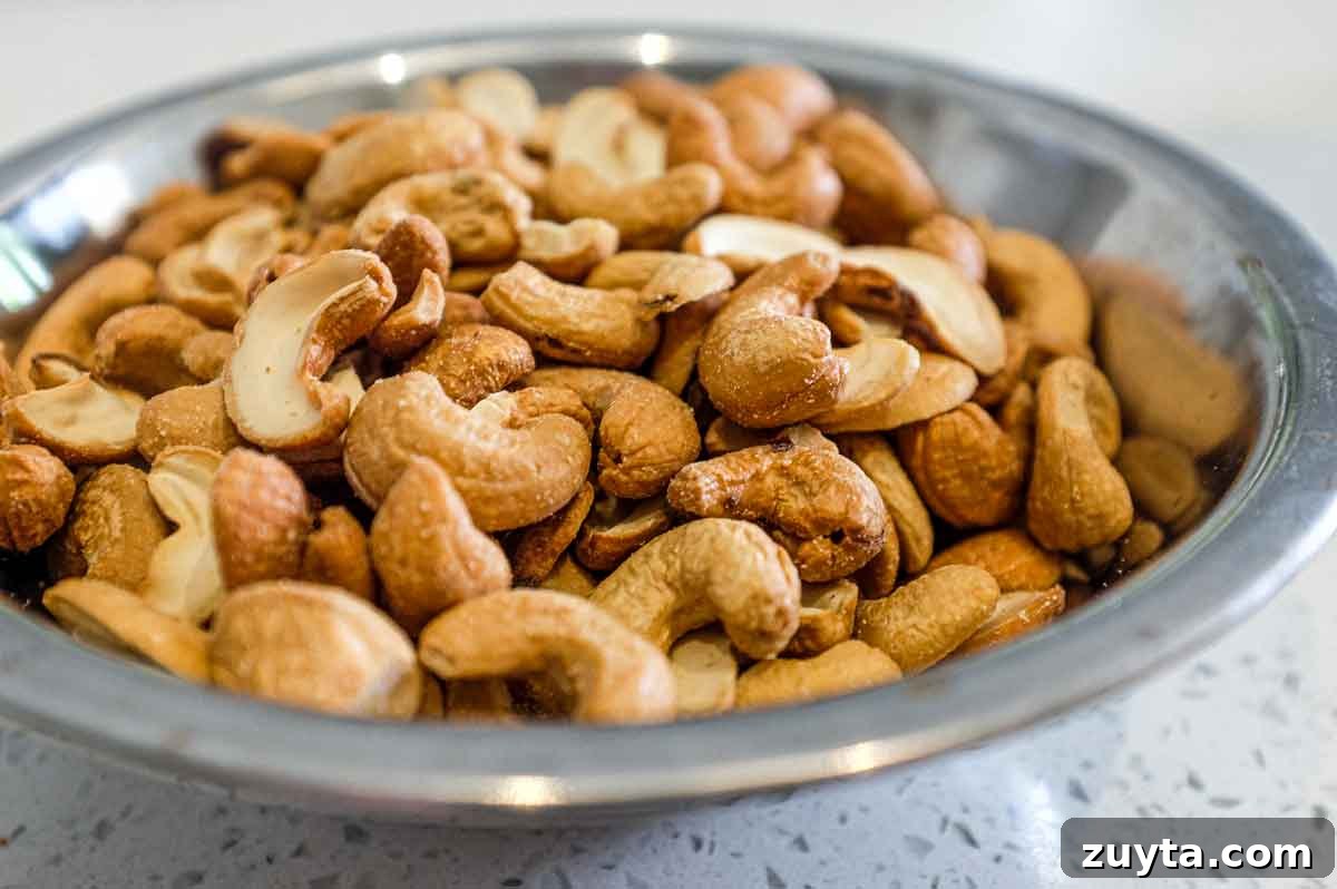 Authentic Sri Lankan Cashew Curry (Kaju Maluwa) Recipe 3 Cashew nuts for a cashew nut curry