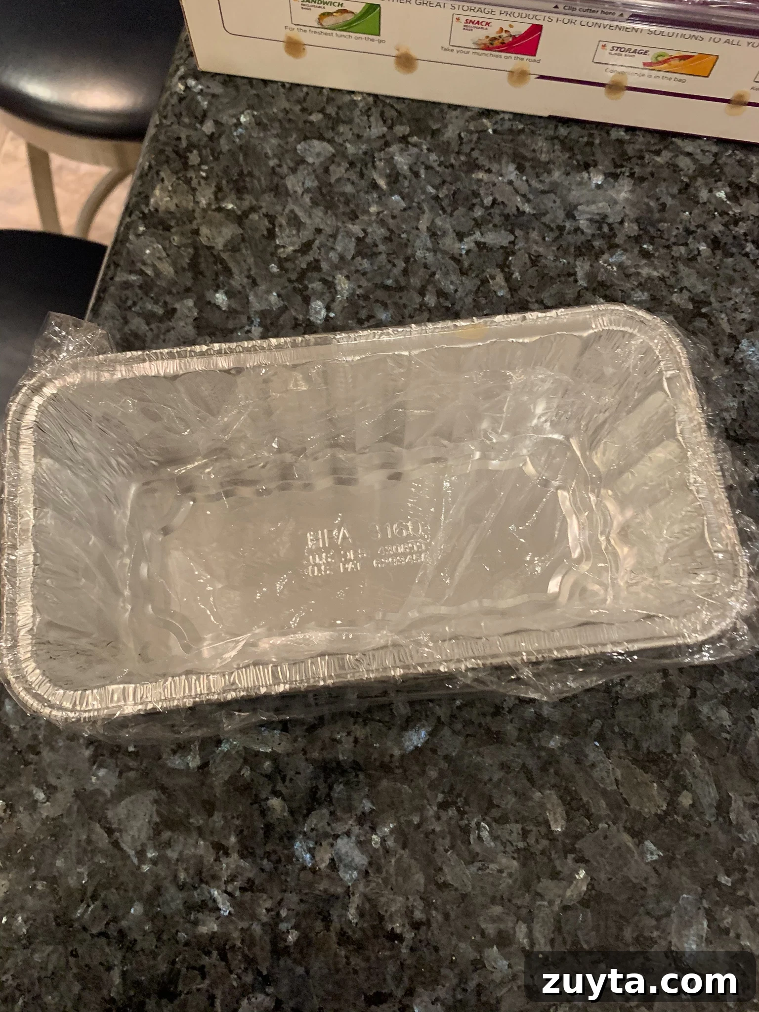 Lined loaf pan