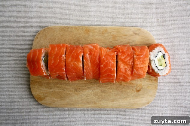 Philadelphia Roll with Salmon and Creamy Avocado 9 img 2245 14
