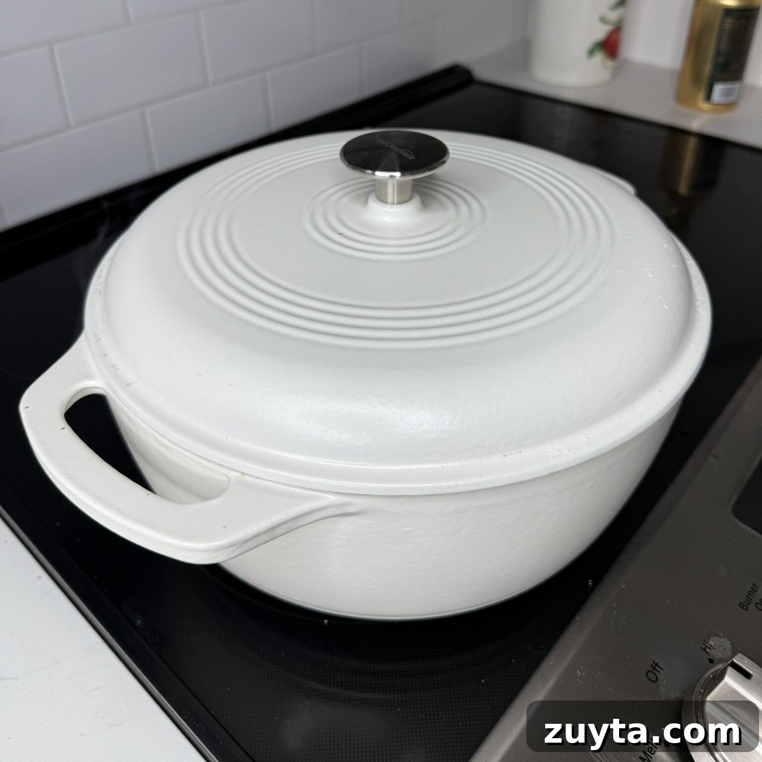 Bolognese Bianco in a white bowl