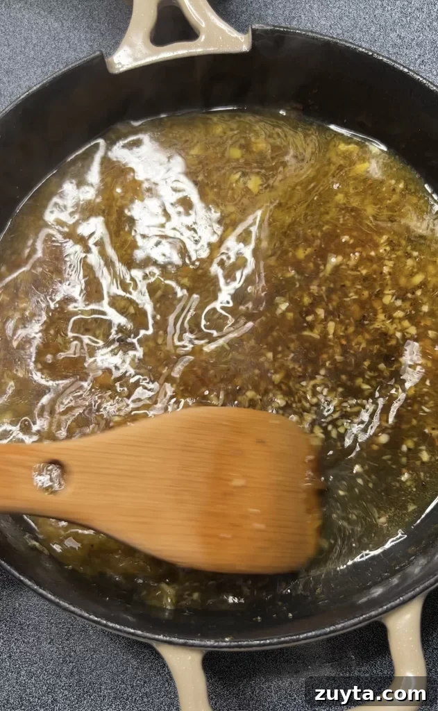 One Pan Creamy Garlic Chicken Thighs 11 img 2784 10
