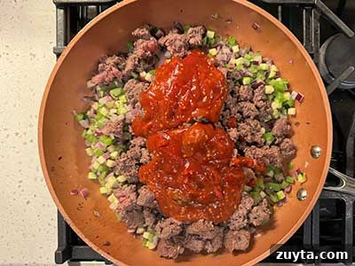 Add the ketchup mix and stir
