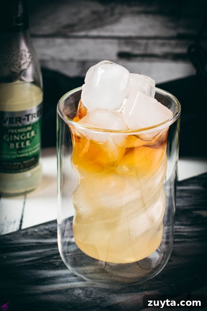How to Make a Classic Dark and Stormy Cocktail 7 Gorgeous dark and stormy drink - a delicious, layered beauty!