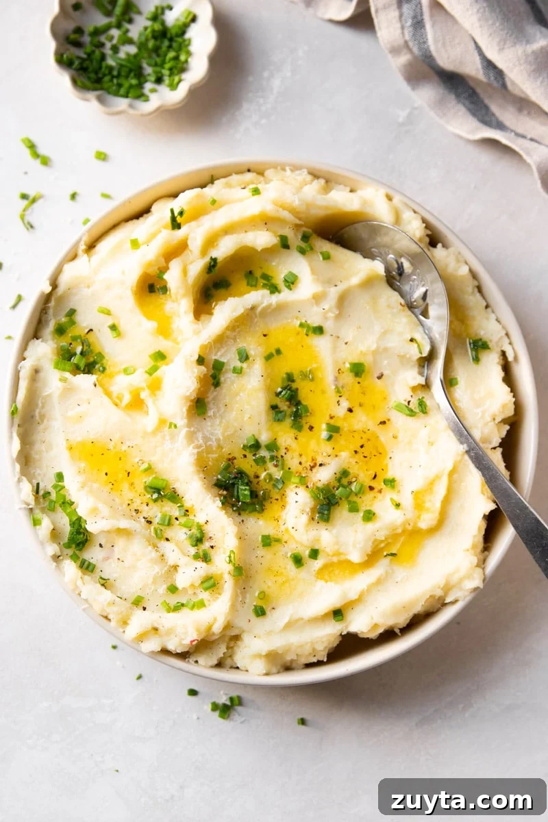 Creamy Roasted Garlic Mashed Potatoes 6 Mashed potatoes on a plate