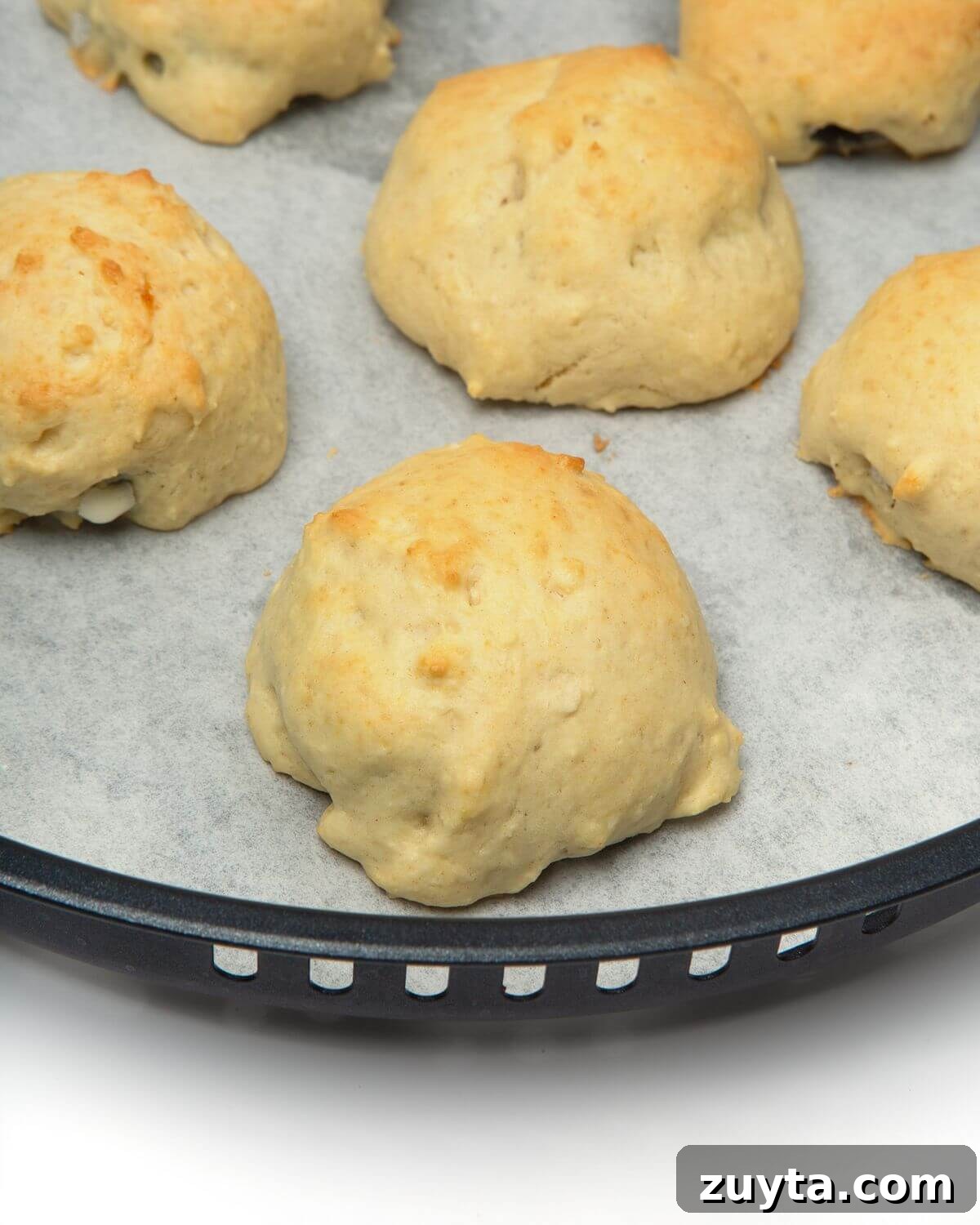 Air Fryer Oreos Recipe: Crispy, Gooey Dessert 10 cooked air fried oreos on air fryer tray