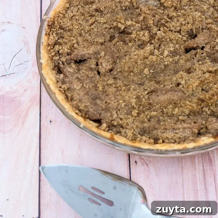 Pear Pie with Hazelnut Crumb Topping