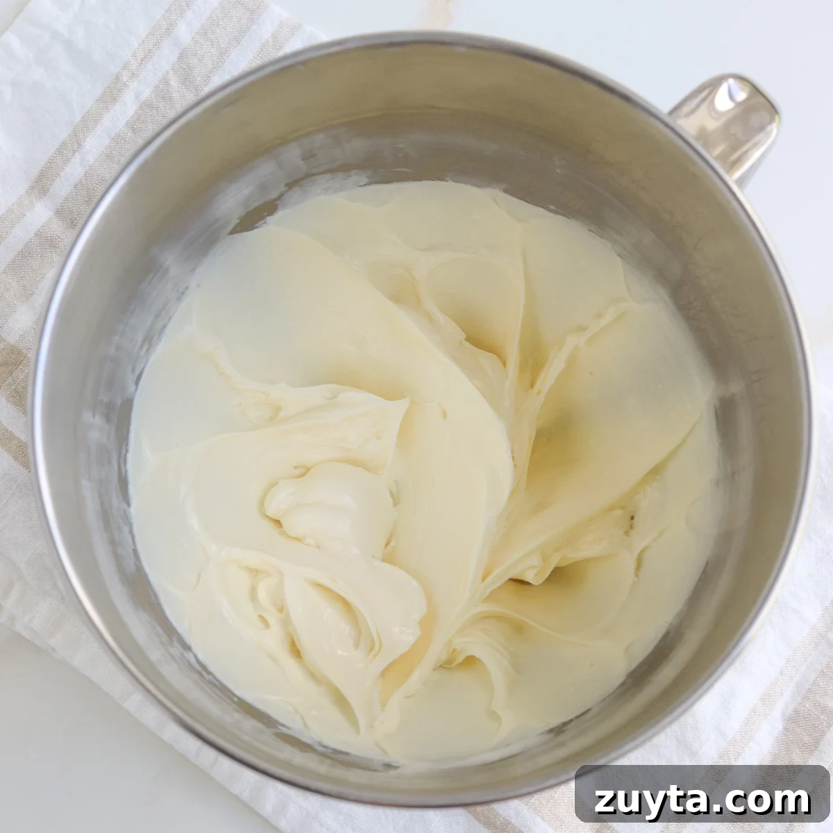 whipped cream cheese filling