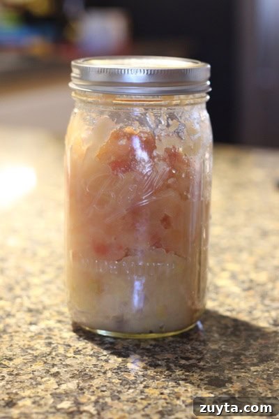Homemade Instant Pot Applesauce Recipe 7 Mason jar filled with applesauce.