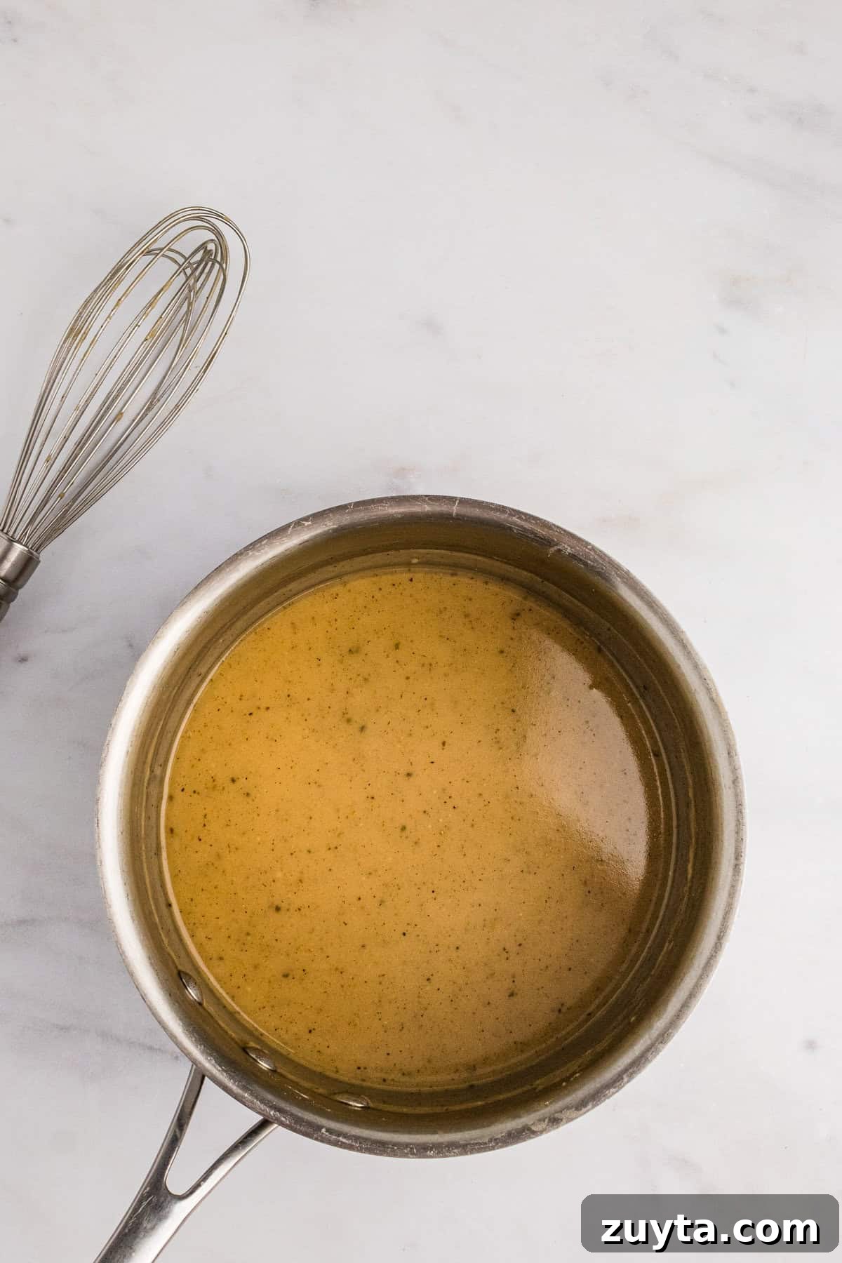 How to Make Turkey Gravy Without Drippings 7 Easy-Homemade-turkey-gravy-recipe
