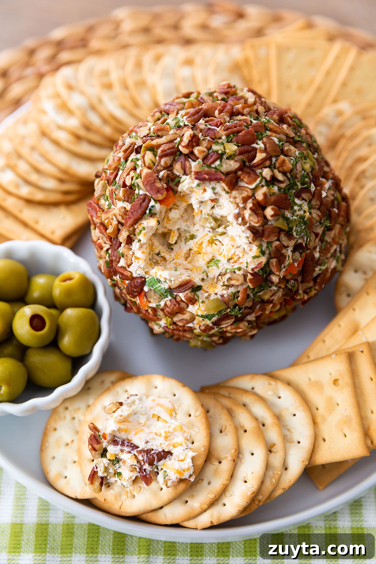 How to Make an Olive Cheese Ball 4 Green Olive Cheese Ball