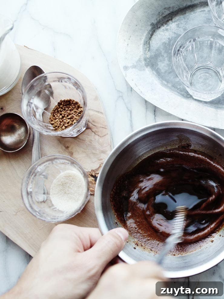How to Make Dalgona Coffee: Whipped Instant Coffee 5 Whipping Coffee