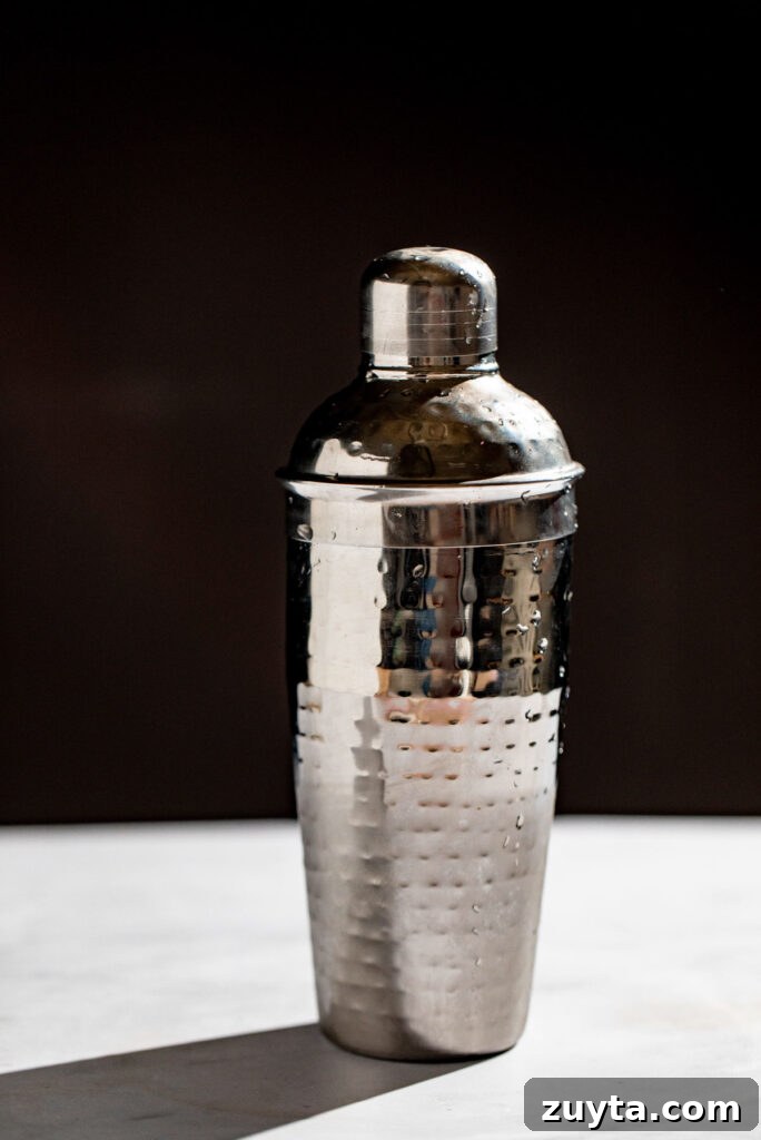 Dorchester Cocktail Recipe: How to Make It 8 Dorchester in glass